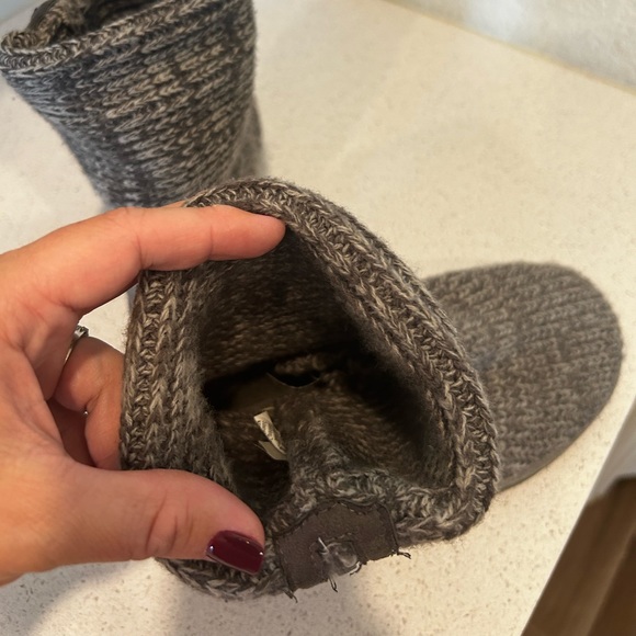 Gray Sweater Boots - Picture 6 of 7